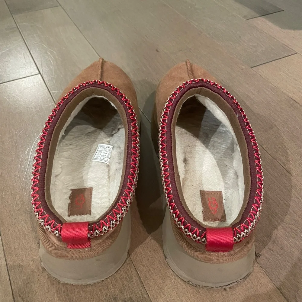 Chestnut Ugg Tazz II - Picture 4 of 7